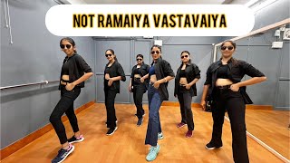 Not Ramaiya Vastavaiya  Jawan  Shahrukh Khan  Danc Cover  Piyali Saha  PDA [upl. by Low475]