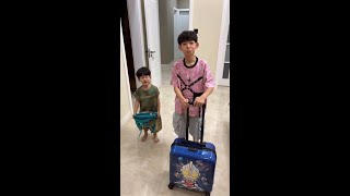 Xiaoyi Wants To Take His Younger Brother And Run Away From Home funny babyfelix comedy baby [upl. by Einolem471]