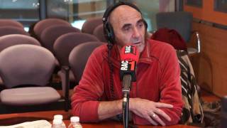 ENTREVISTA A PAU RIBA  CANTA MARIA MIXEIRES [upl. by Eitirahc]