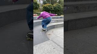 ⚠️sprawdzam zakręcik na skateparku PTG ↩️ playlife powerslide rollerblading skating poland [upl. by Leunamne258]