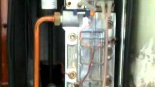 Worcester Bosch Greenstar R 35 HE plus combi Boiler noise and failure [upl. by Eskil]