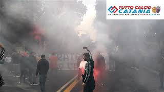 CALCIO CATANIA corteo tifosi in pieno centro [upl. by Senalda282]