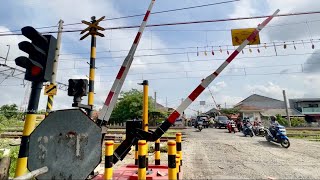 KEMBALI PALANG PINTU LAMA Perlintasan Kereta Api Kalijaya Cikarang Bekasi REVISITED [upl. by Dolan589]