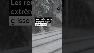 Les premières neiges arrivent en Provence [upl. by Yedsnil]