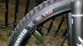 Maxxis Forekaster 29quot [upl. by Ennaeirb]