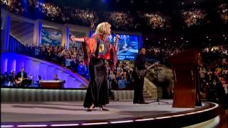 Israel Houghton amp Cindy Ratcliff Lakewood Church [upl. by Cy]