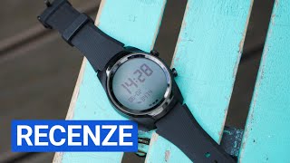 Mobvoi TicWatch Pro recenze  Dva displeje jedny hodinky [upl. by Areehs]