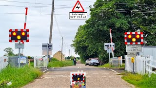 Bannold Level Crossing Cambridgeshire [upl. by Animehliw]