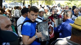 Vejam bem o que este Rapaz faz com a Concertina [upl. by Gio]