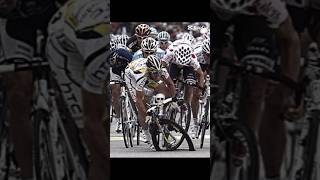 Biggest WTF moment in cycling cycling cavendish uci sprint crash wtf wtfmoment [upl. by Sulokcin598]