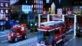 Lego City Quartel dos Bombeiros  7208 [upl. by Henryk]