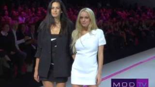 LINDSAY LOHAN for UNGARO SPRING 2010 FASHION SHOW  MODTV [upl. by Apilef]