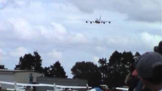 Boeing 747400 High Speed Low Pass [upl. by Ytineres283]