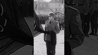 Inspektion der Bundeswehr  Flaggenparade 🦅🇩🇪militär soldaten marsch bundeswehr brd garde [upl. by Courtund288]