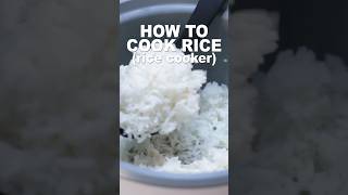 How to cook rice in a rice cooker [upl. by Wallie]