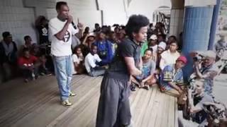 Interview Snake et danse Madagascar 2016 [upl. by Rotce]