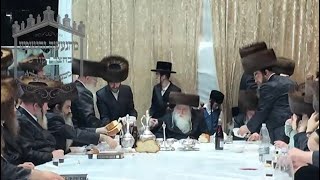 Tish Chol Hamoed Sukkos With BelzMachnivka Rebbe [upl. by Llerej]