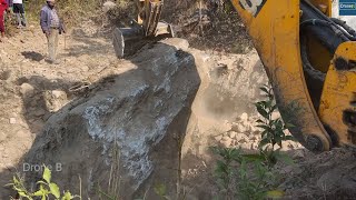 MidWay Narrow Road Obstacles Removal  Huge Rock  with JCB Backhoe Machine [upl. by Ydroj]