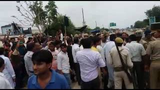 Hurled stones at convoy of BSP general secretary Nasimuddin [upl. by Eitsym]