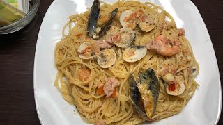 Spaghetti con frutti di mare congelati [upl. by Zedecrem492]