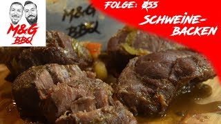 Dutch Oven Schweinebäckchen  Gewinnspiel  MampGBBQ  Folge 055  deutsches Grillrezept [upl. by Asirram]