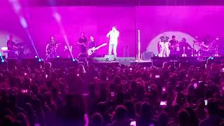 ROMEO SANTOS GOLDEN TOUR 2018 SEATTLE WA 22118 MIX OF SONGS [upl. by Charpentier632]