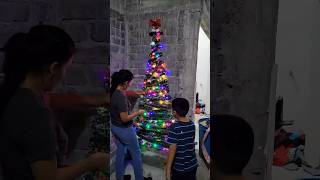 Como hacer pino navideño en la parednavidad pinonavideño nochebuena [upl. by Huldah]