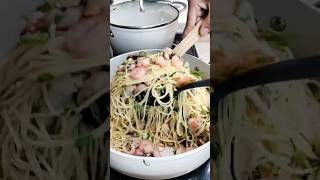 Mixing AGLIO e OLIO with Seafoods Pasta shortvideo satisfyingasmarsounds viralshort [upl. by Adnarb]