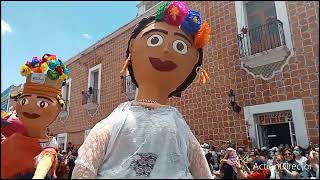 Desfile de mojigangas en Atlixco [upl. by Burkhart487]