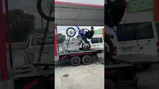 YZ250 2 stroke wheelies  WHEELIE MACHINE  LEARNING TO MONO [upl. by Odlavu505]