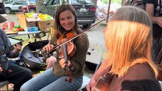 Clifftop 2023 Oldtime with dancing  Sami amp Rhys Fiddles Riley amp John banjos  Blackberry Blossom [upl. by Atillertse750]