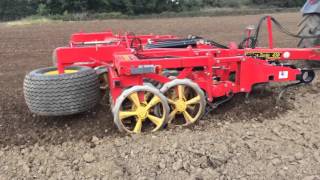 Vaderstad Rexius Twin 450 on demo from the Cooney Furlong Machinery Company [upl. by Basir]