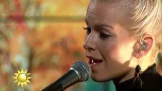 Petra Marklund  Som du bäddar Nyhetsmorgon 2015 [upl. by Walton]