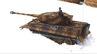 Snow Tiger Tiger Tank in the snow 16th RC model [upl. by Hong372]