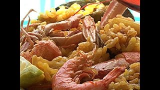 Come fare la paella ai frutti di mare  videoricette di cucina spagnola [upl. by Avad]