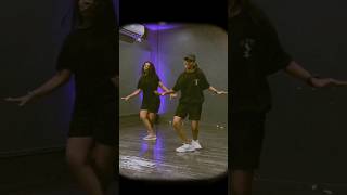 me tera boyfriend tu meri girlfriend song girl dance [upl. by Goar]