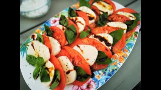 Italienischer Caprese Salat einfach lecker schnell❤️ Tomaten mit Mozzarella [upl. by Jochbed]