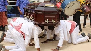 DANCING PALLBEARERS  Nigerian Igbo Funeral  Its Iveoma [upl. by Erolyat]