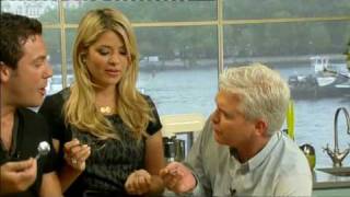 Gino DAcampo with Holly Willoughby  This Morning  8th June 2010 [upl. by Aibar]