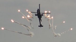 4K  Spectacular Flares Show APACHE AH 64 at Sanicole Airshow 2015 [upl. by Nosyk]