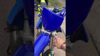 Lets put graphics on the 2023 yz85 front end after putting new plastics on 🤌🧼 darzrt yz85💙 [upl. by Runstadler]