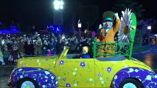 Sensational Biggest Parade ever at Disneyland Paris New Years Eve Parade 2017 [upl. by Ahsael]