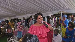 Dr Rebecca Malope  Angingedwa  Ap Isaac and Ps Rhandzu Wedding [upl. by Arabel]