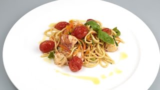 Le ricette di Bruno Barbieri Spaghetti freddi alla chitarra con astice e pomodori rossi [upl. by Gertie]