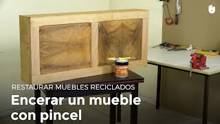 Cómo encerar un mueble con un pincel  Restaurar muebles [upl. by Gordie980]