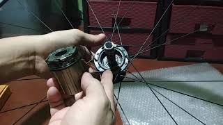 Remove and install Bitex roadbike 6 pawls freehub body [upl. by Quintina906]