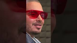 A J Balvin le GUSTAN los TACOS al PASTOR  Entrevista con Jessie Cervantes [upl. by Larcher552]