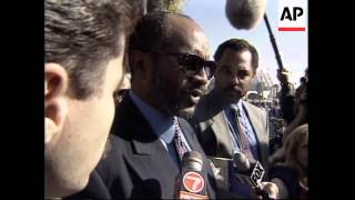 USA OJ SIMPSON CIVIL TRIAL OJ SIMPSON STEPS DOWN FROM WITNESS STAND [upl. by Mokas]