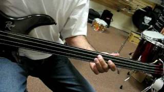 Rogue Fretless Bass [upl. by Gladys750]