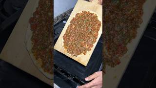 Evde lahmacun tarifi lahmacun [upl. by Etnauq]